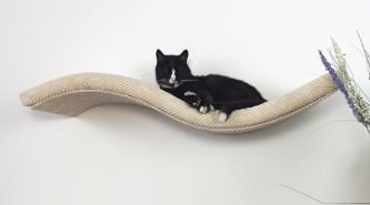 Cat's Atelie Wisząca półka na ścianę dla kota w kształcie fala SP. Spód w kolorze ceglanego brązu 75cm 