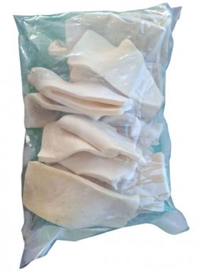Feedstar Suszona skóra z głowy wołowej bielona gryzak dla psa 1kg 
