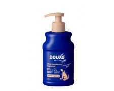 Douxo SPA Shed Control szampon przeciw wypadaniu sierści dla psów 250ml
